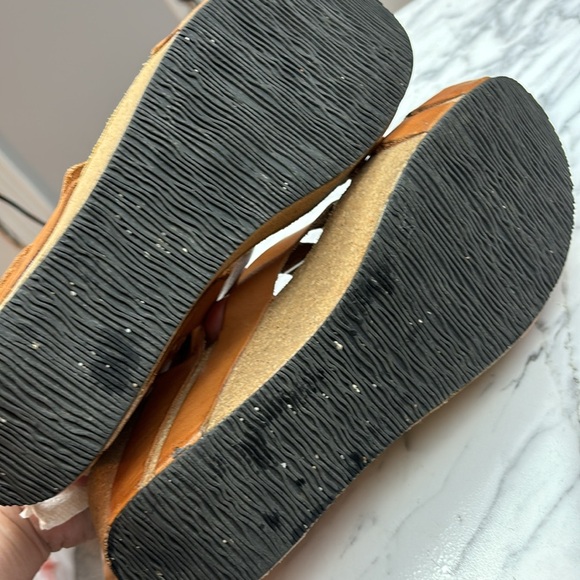 ERIC MICHAEL SANDAL WEDGE HEEL SIZE 40/9.5 - Picture 6 of 6